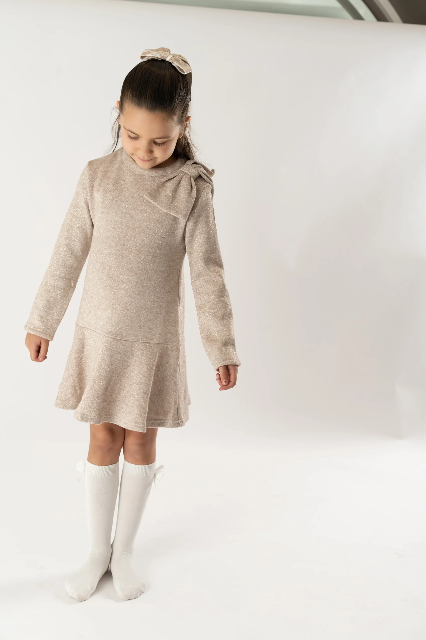 Vestido tricot lazo toffee - Imagen 6