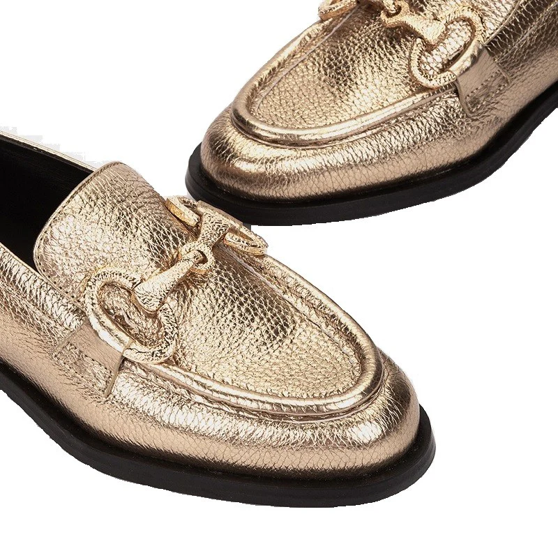 WEEKEND NUCLEO METAL 23017 DORADO - Imagen 4