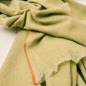 FULAR LISO CON RIBETE