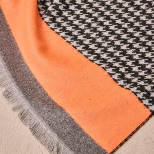 PONCHO ESTAMPADO CUADROS