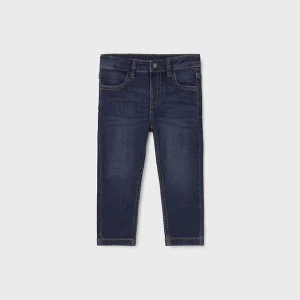 Jeans slim fit basico oscuro
