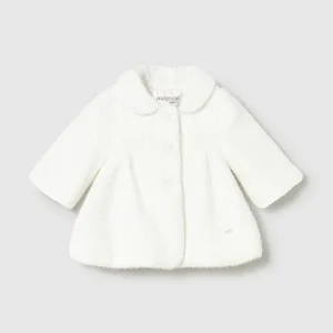 Abrigo estructura crudo