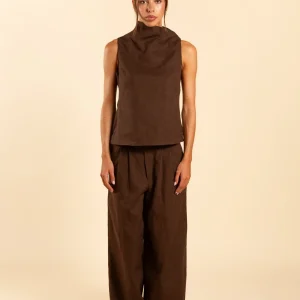 TOP CUELLO ALTO | MARRON