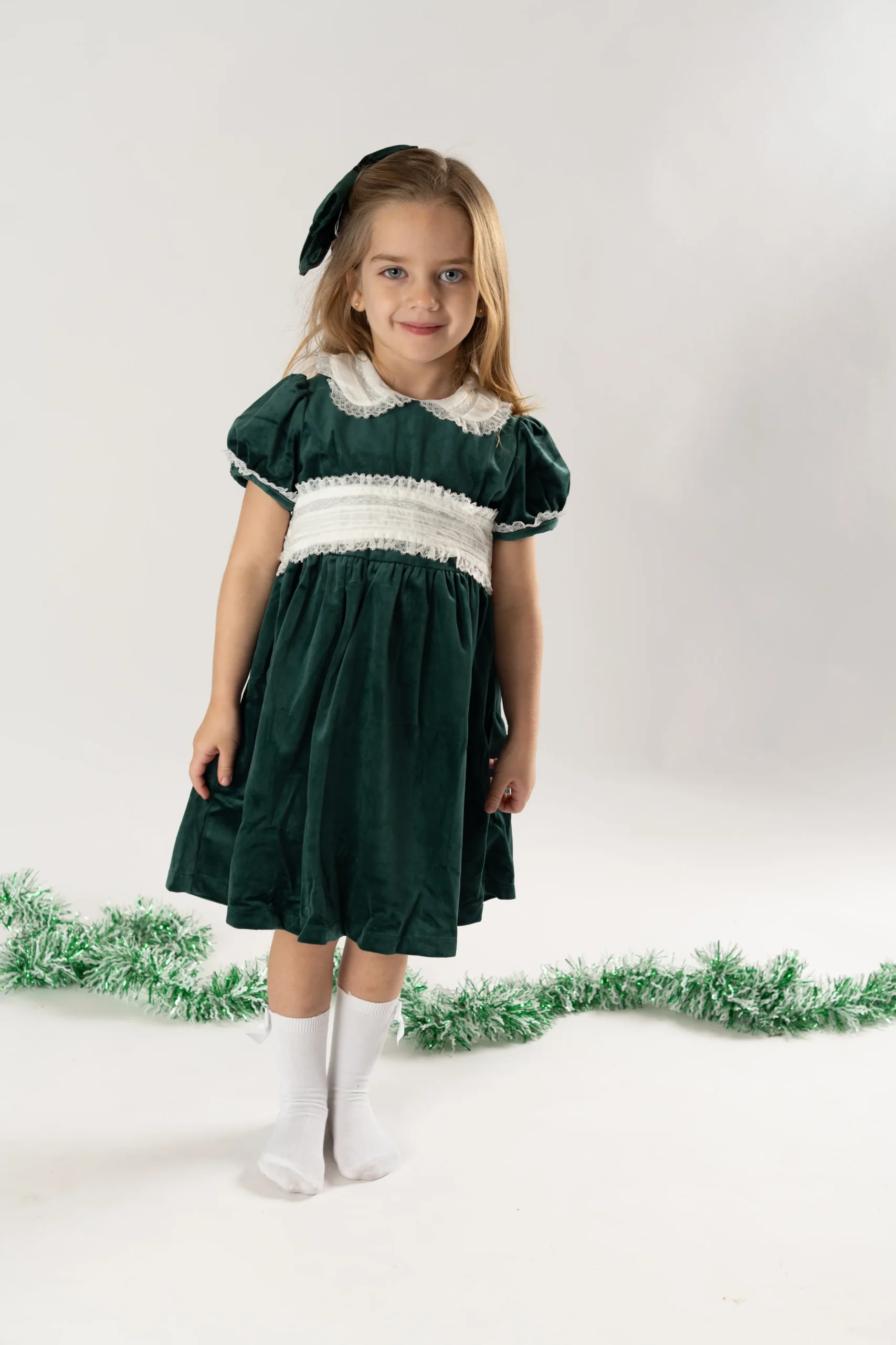 Scarlet Green velvet sash dress - Imagen 7