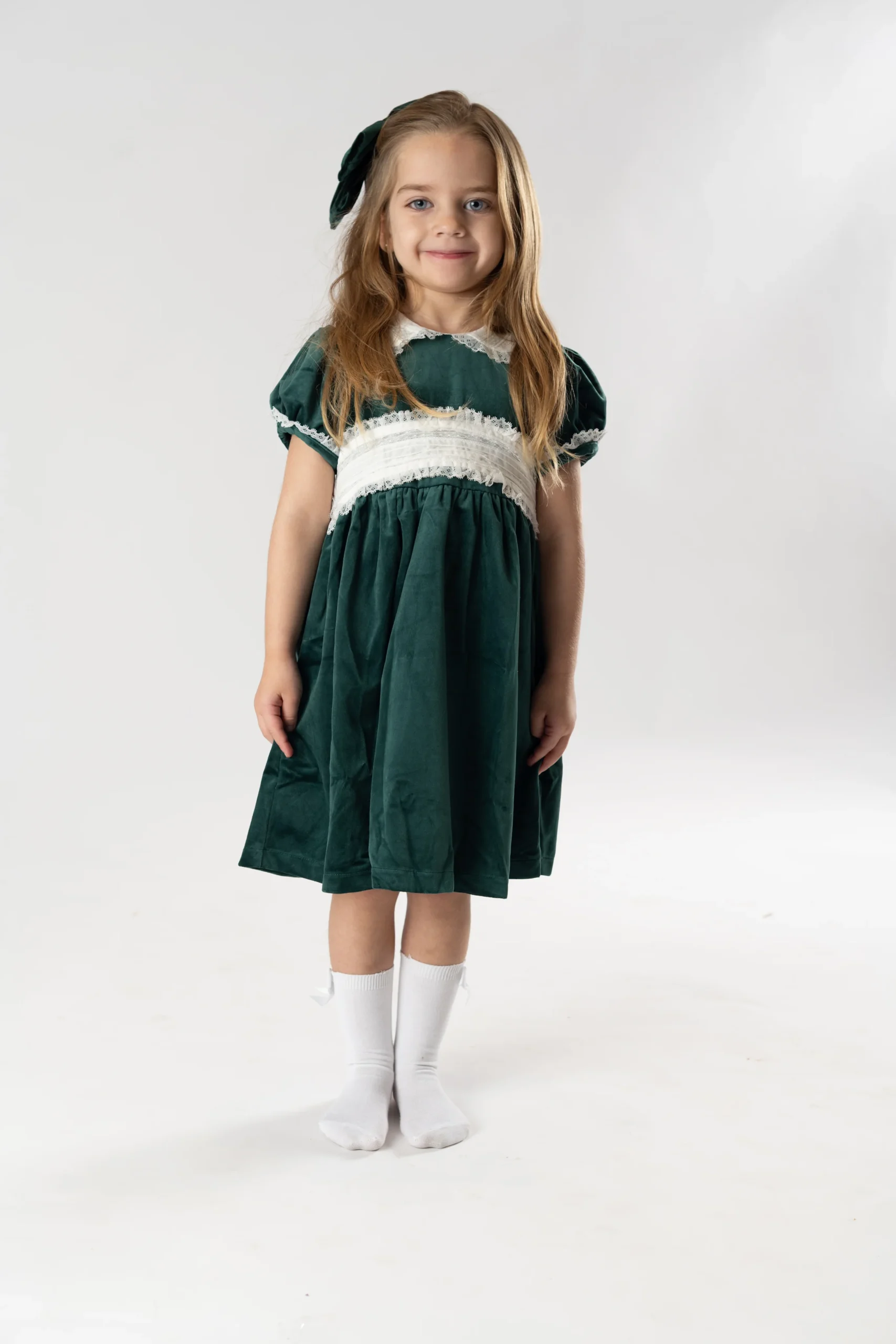 Scarlet Green velvet sash dress - Imagen 3