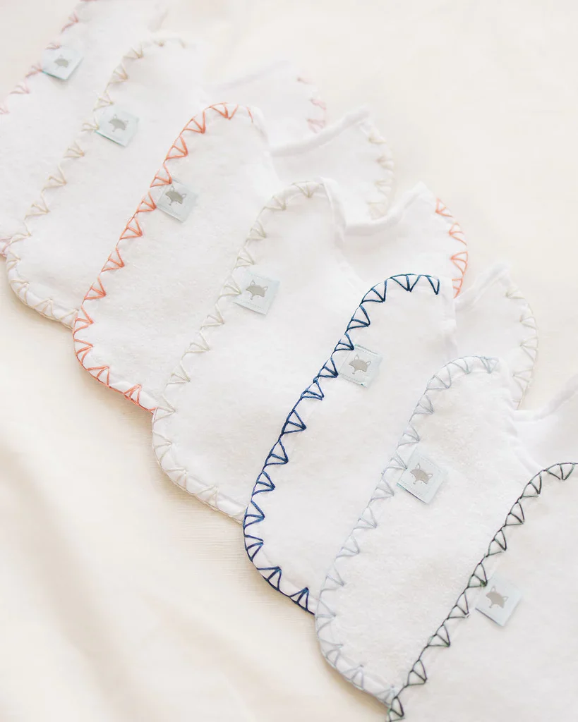 Babero bordado Blankie - Imagen 3