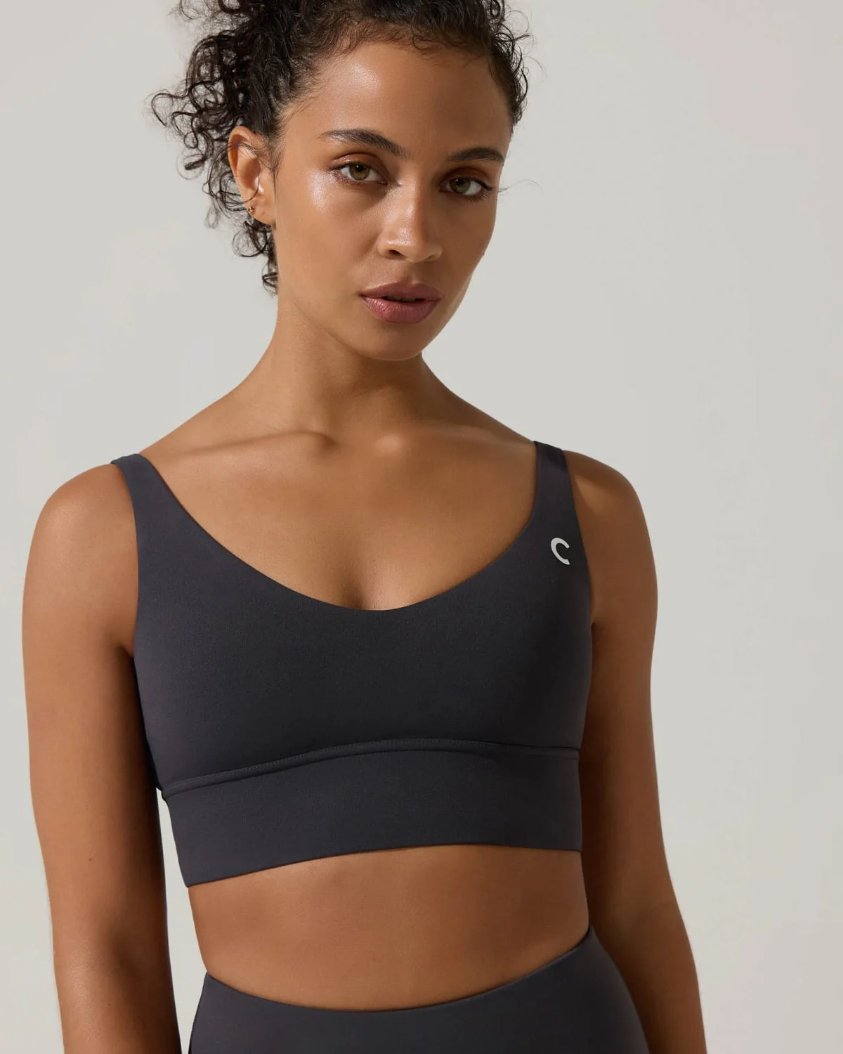 HARMONY TOP | GRIS OSCURO