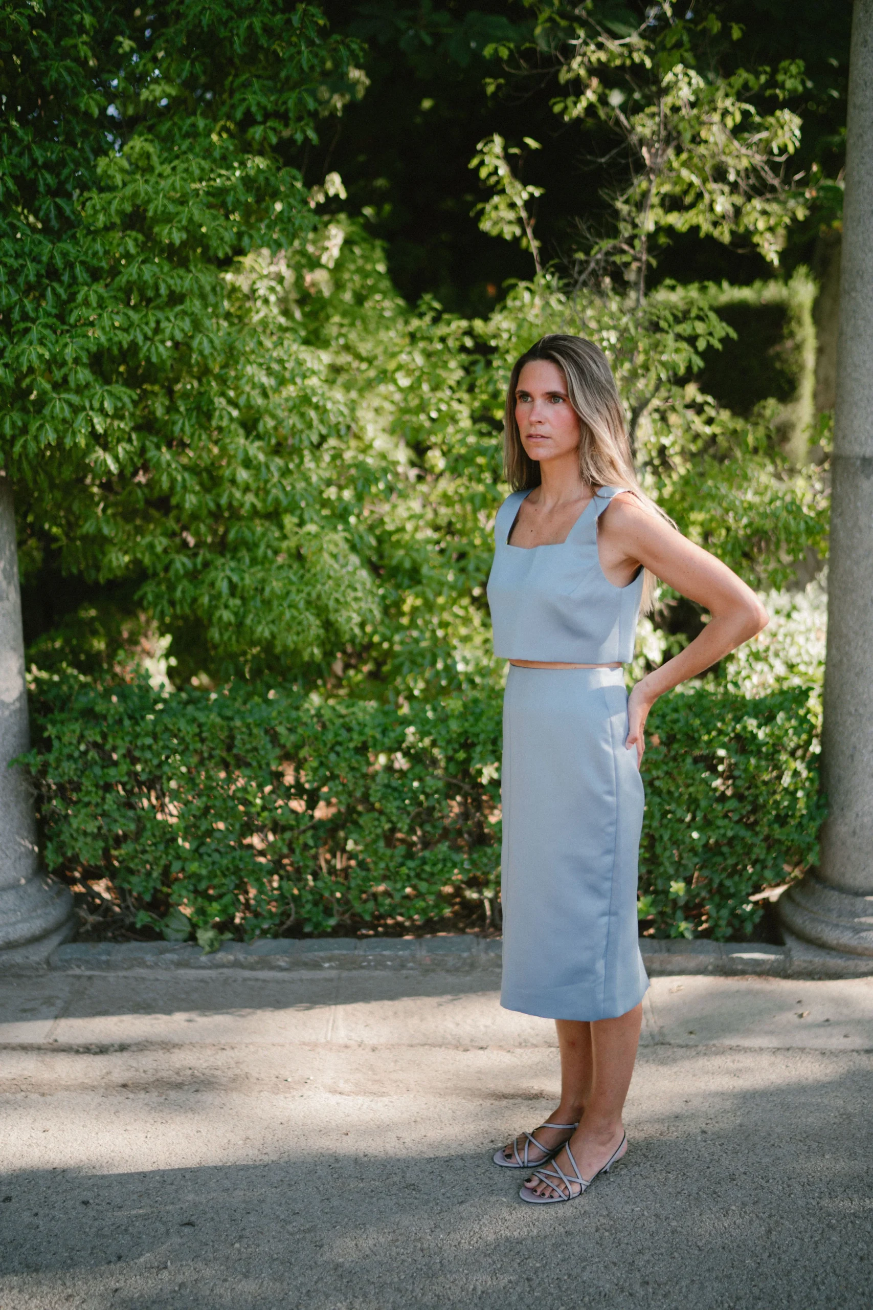 TOP AZUL SATINADO - Imagen 3