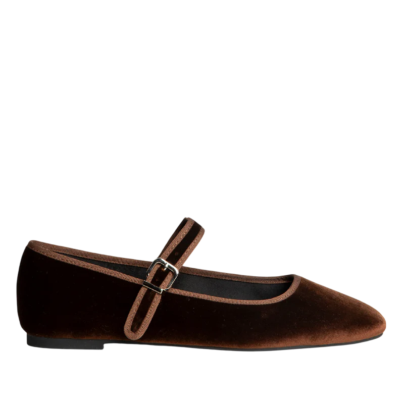 CORINA MARY JANE M5630 COLOR MARRON- 52107