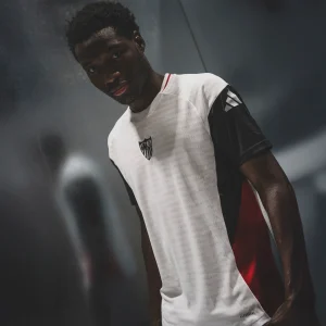 Camiseta adulto cápsula Sevilla FC 25/26 blanca