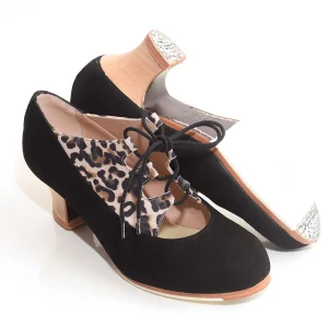 Zapato de flamenco M09 ANTIGUO de Begoña Cervera