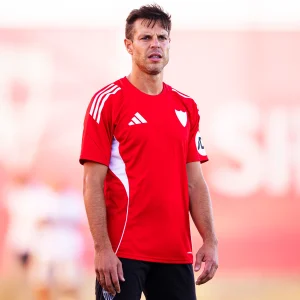 Camiseta adulto entrenamiento Sevilla FC 25/26 roja