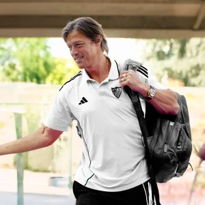 Polo adulto paseo Sevilla FC 25/26 blanco