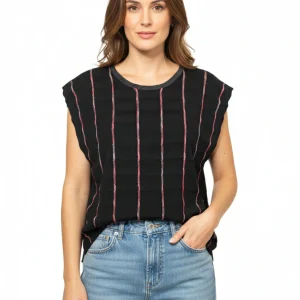 BLUSA DESHILADA LÍNEAS