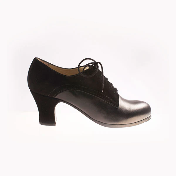 Zapato de flamenco M11 BLUTCHER de Begoña Cervera