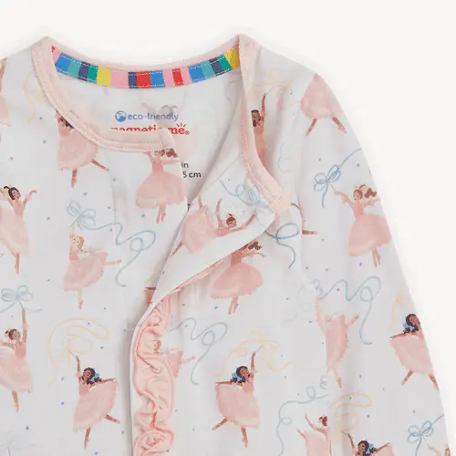 PRETTY PLIES MAGNETIC FOOTIE W/ RUFFLES - Imagen 4