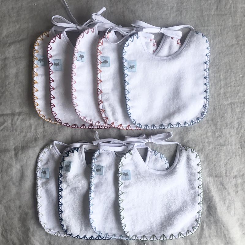 Babero bordado Blankie