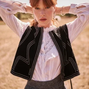 CHALECO VELVET LÍNEAS