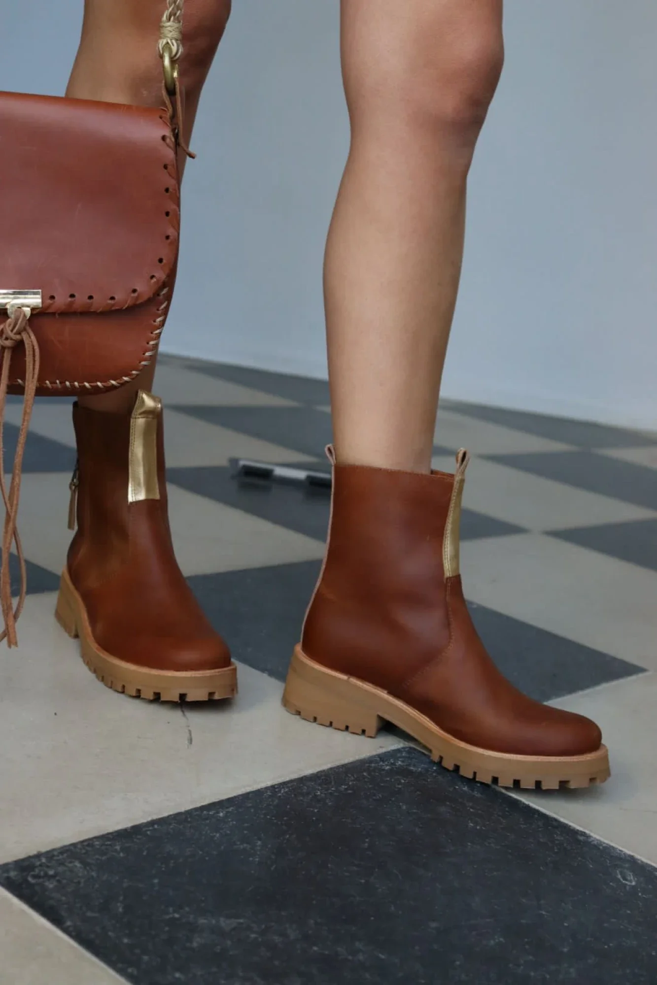 BOTA TOCA TOCA | DORADO - Imagen 3