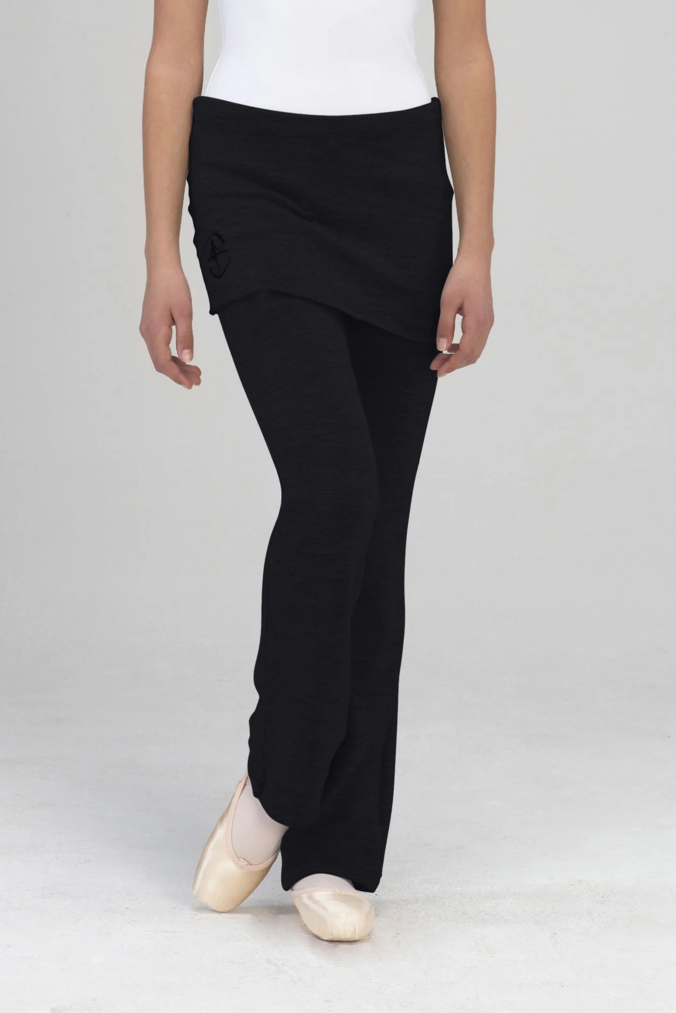 Pantalón de calentamiento UTAMI de Wear Moi - Imagen 4